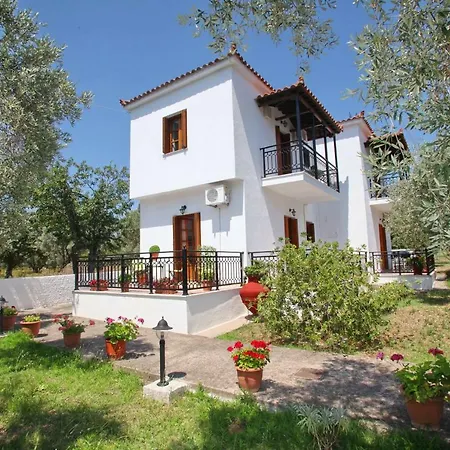 Stafylos Studios * Skopelos Town
