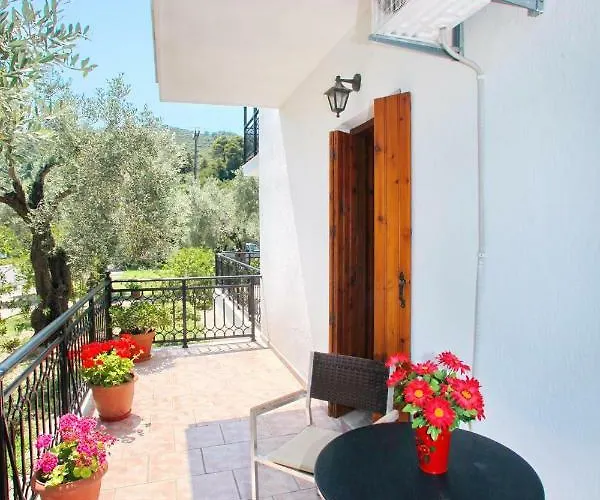 Stafylos דירה סקופלוס טאון